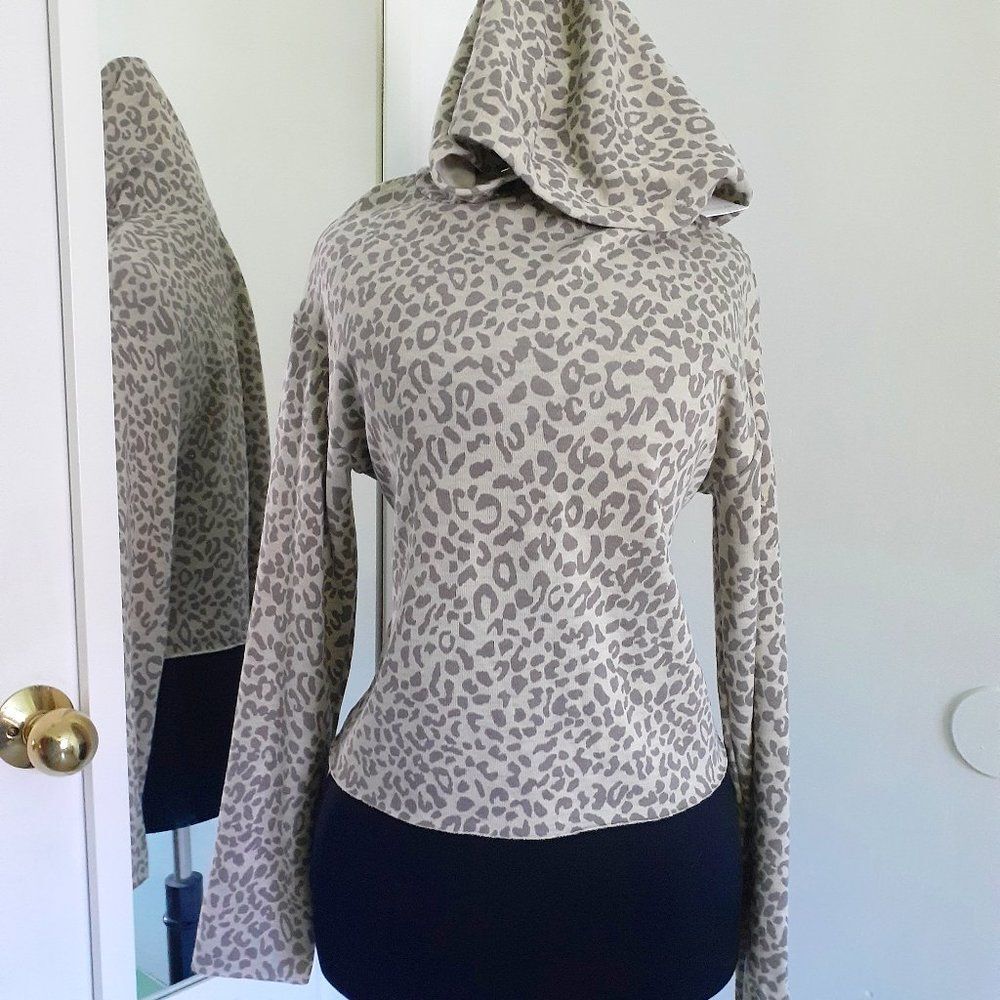Y2K Antistar Tan Leopard Print Cropped Pull Over Hoodie NWT